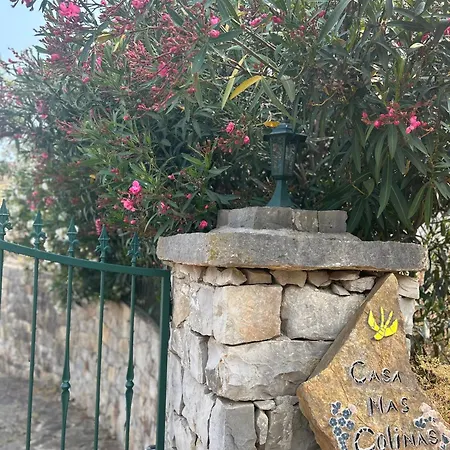 Casa Nas Colinas Couette-café São Brás de Alportel