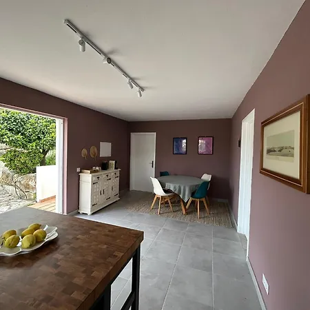Alojamento de Acomodação e Pequeno-almoço Casa Nas Colinas São Brás de Alportel